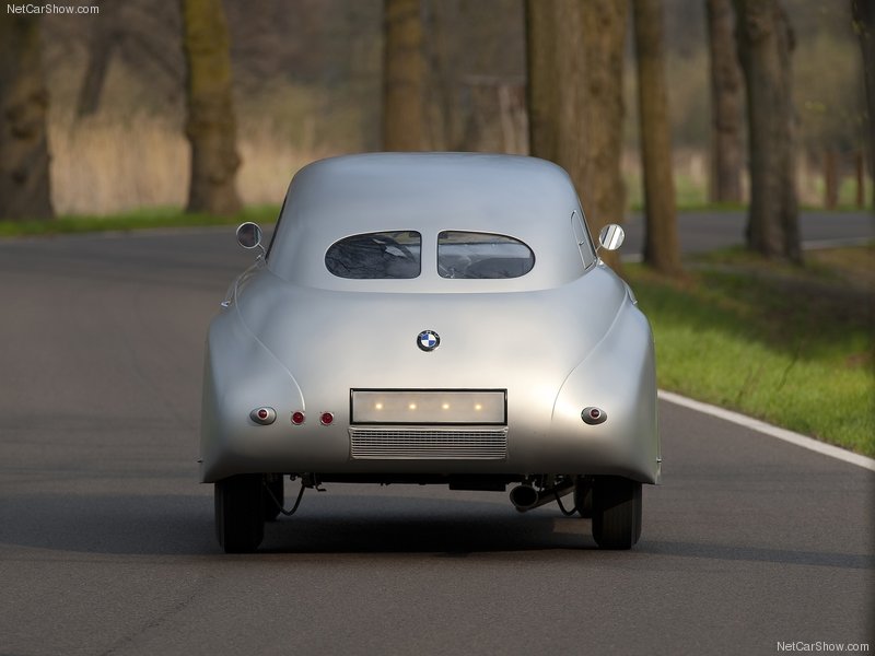 1940 BMW 328 Kamm Coupé Replica. Bmw-3213