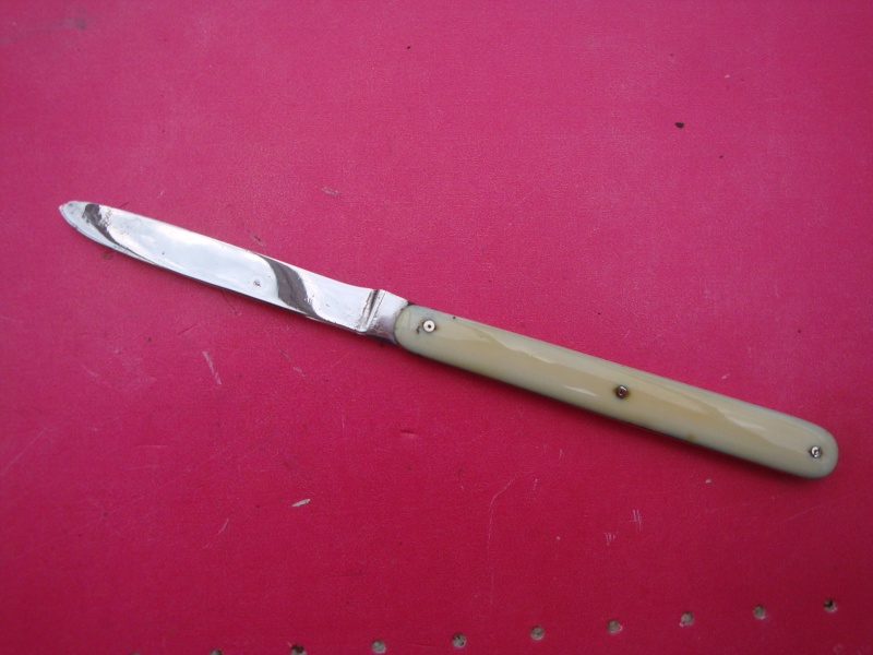couteau blanc Dsc05727