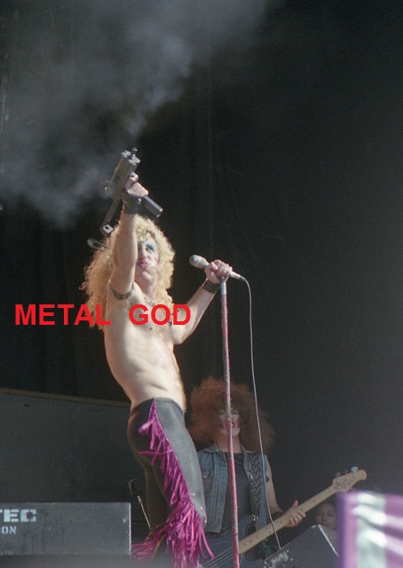 TWISTED SISTER - 1982 / 08 / 29 - Reading, festival 1112