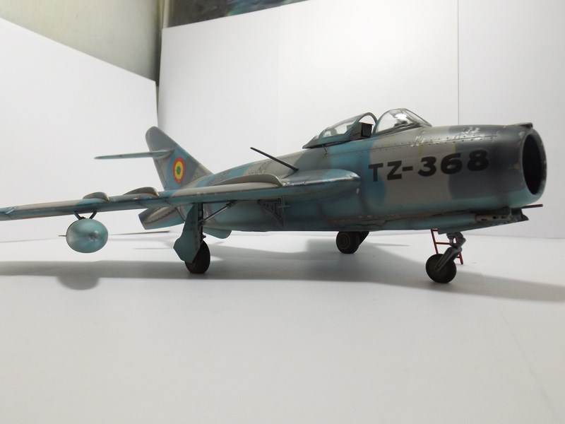 Mikoyan-Gourevitch MiG-17 F "Malien" au 1/32 Dscf1052