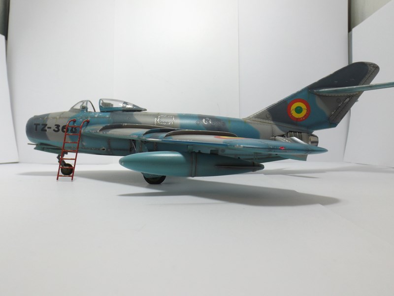 Mikoyan-Gourevitch MiG-17 F "Malien" au 1/32 Dscf1059