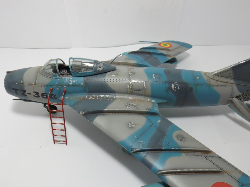 Mikoyan-Gourevitch MiG-17 F "Malien" au 1/32 Dscf1060
