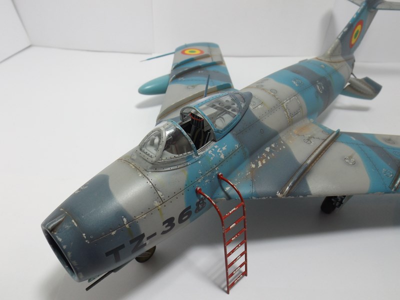 Mikoyan-Gourevitch MiG-17 F "Malien" au 1/32 Dscf1062