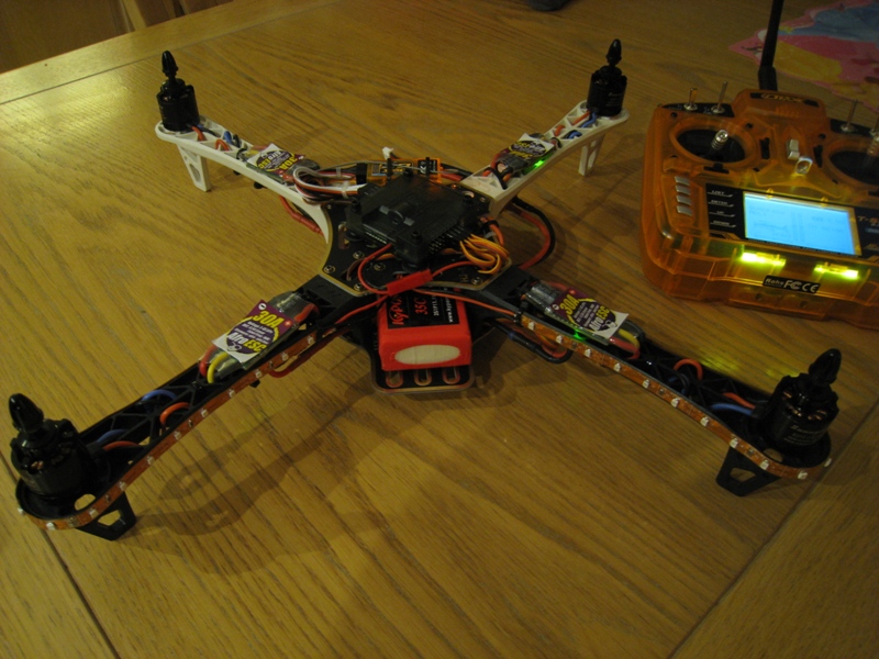 [Présentation et montage] Quadricopter type 450 Img_5664