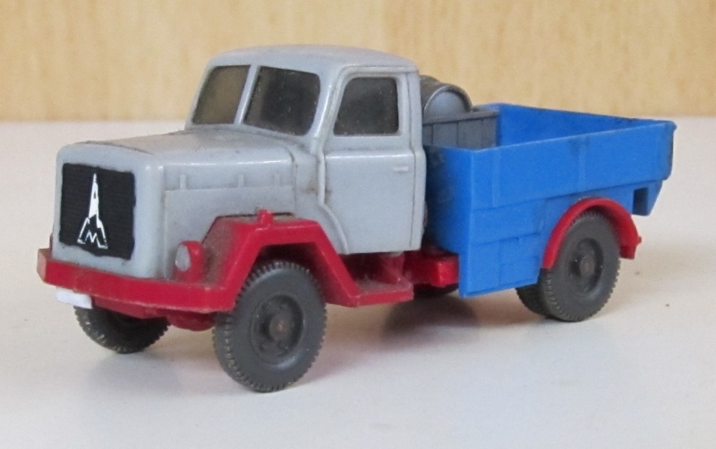 Autos in 1:87 und 1:90 Magiru13