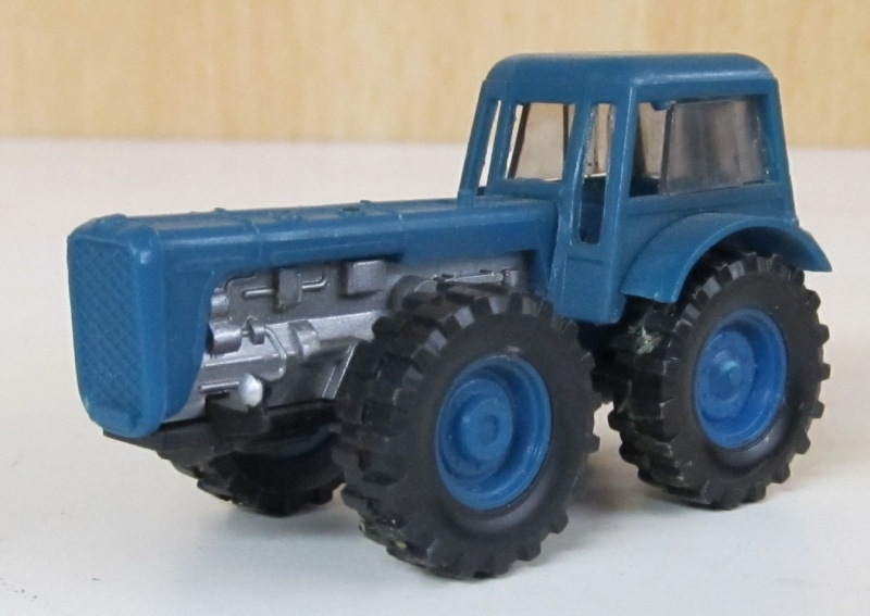 Autos in 1:87 und 1:90 Trakto10