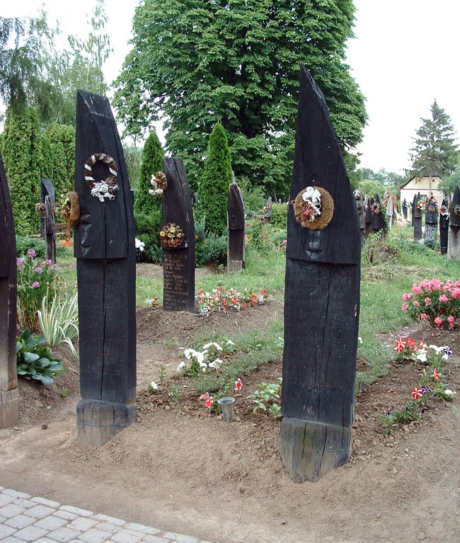Le mystérieux cimetière de Szatmárcseke - Hongrie 25125310