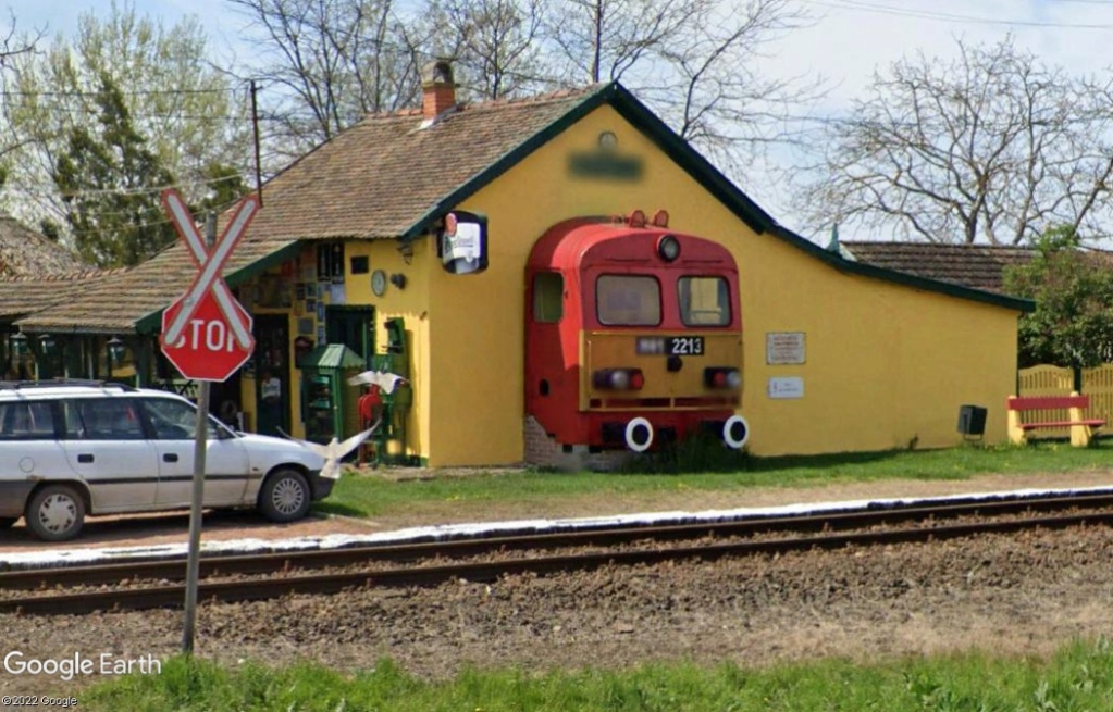 Façade d'une gare en Hongrie Z1727