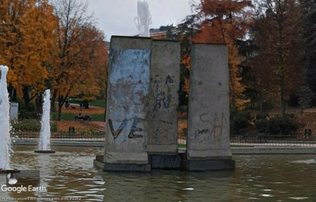 25ème anniversaire de la chute du Mur de Berlin : pans du Mur de Berlin disséminés sur la planète - Page 2 Z2622