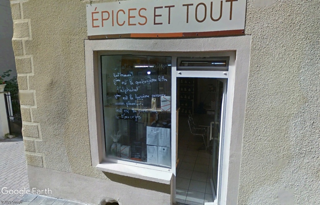 STREET VIEW : les façades de magasins (Monde) - Page 16 Z3131