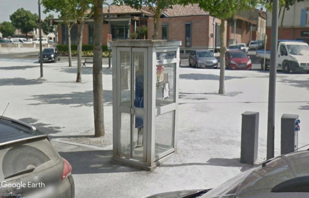 STREET VIEW : La disparition des cabines téléphoniques - Page 8 Z329