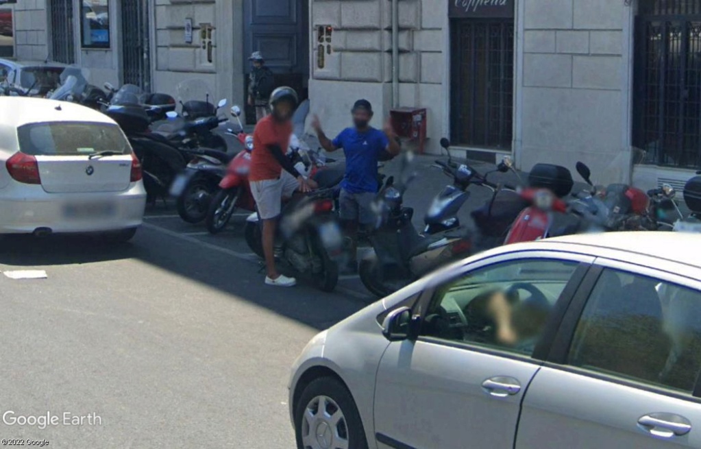 STREET VIEW : un coucou à la Google car  - Page 66 Z3326