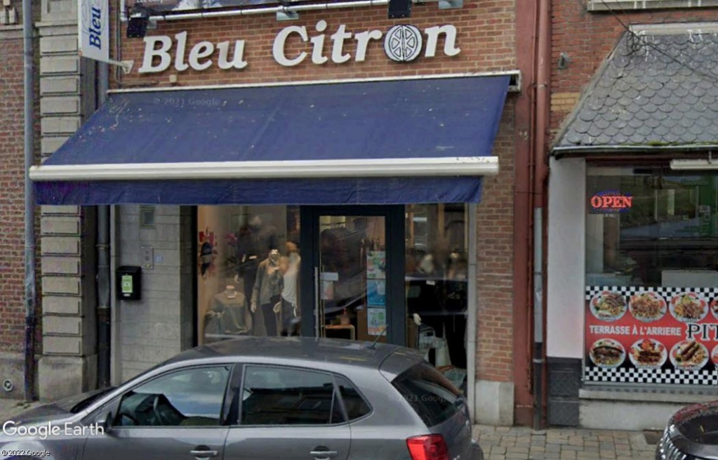 STREET VIEW : les façades de magasins (Monde) - Page 15 Z4212
