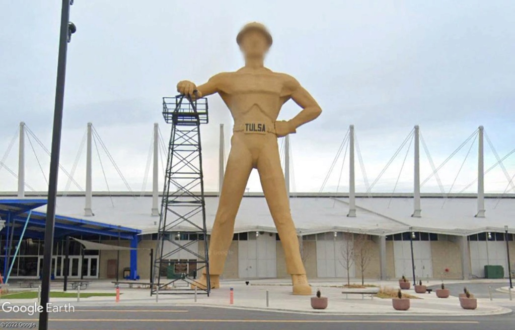 L'immense statue de Tulsa - Oklahoma - USA Z4512
