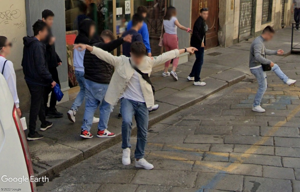 STREET VIEW : un coucou à la Google car - Page 69 Z5817