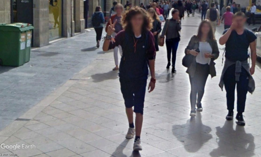 STREET VIEW : un coucou à la Google car - Page 59 Z632