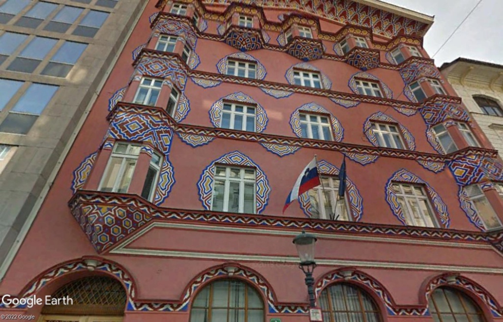 Immeuble superbement décoré à Ljubljana - Slovénie Z7310