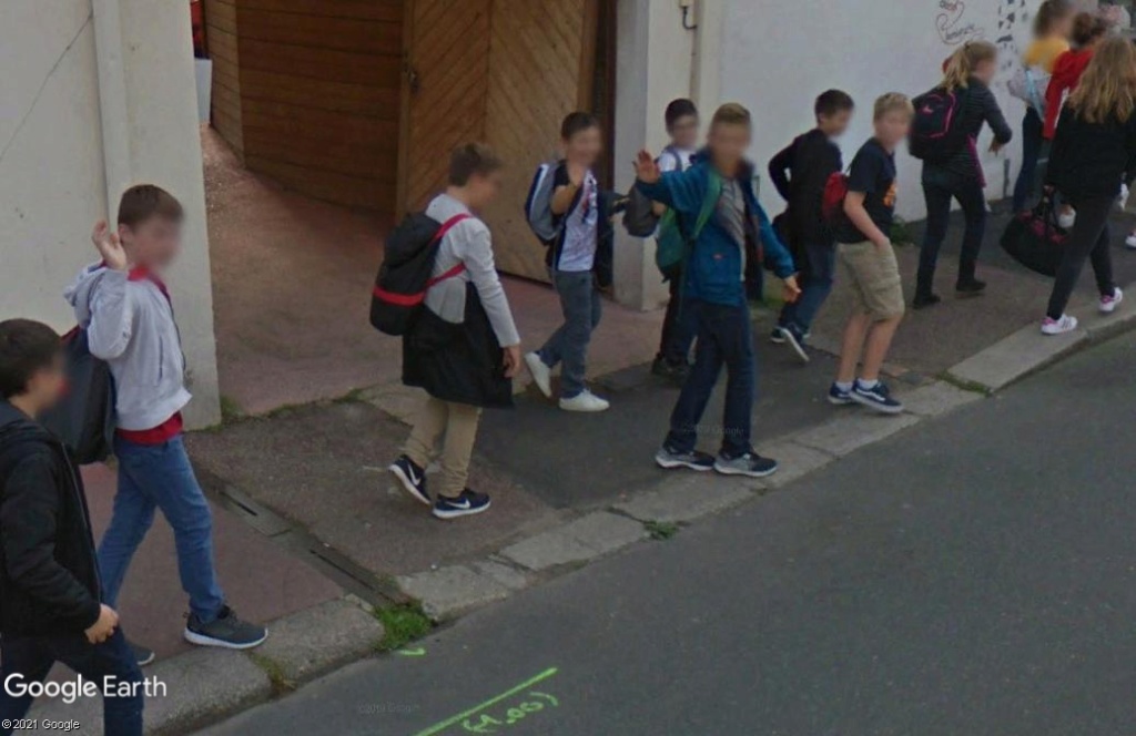STREET VIEW : un coucou à la Google car - Page 59 Z833