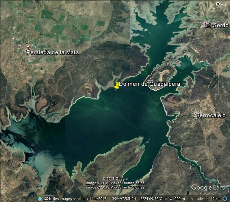 [Désormais visible dans Google Earth] - Le Dolmen de Guadalperal - Espagne Zzzz33