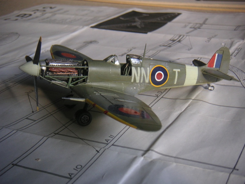 (Projet AA) Spitfire mk Vb NN-T 1/48 tamiya - Page 8 Pict0045