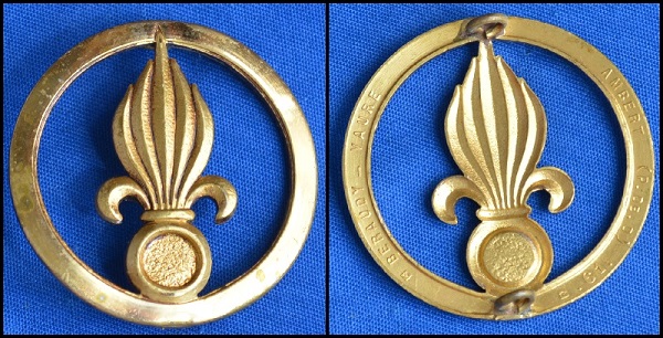 France : l'insigne de béret de la Légion Etrangère (1963) 12-12305