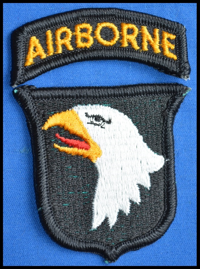 USA : 101st Airborne Division / 101e division aéroportée 12-12679