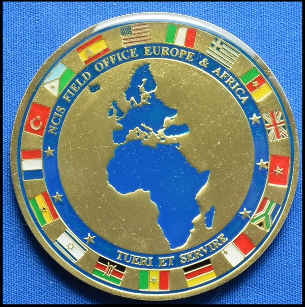 Djibouti : "US challenge coins"  Camp_l18