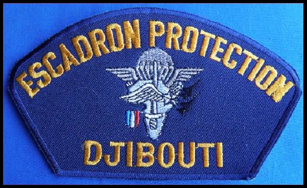 Djibouti : écussons pour casquette D_da_110