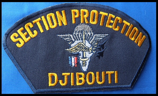 Djibouti : écussons pour casquette D_da_111