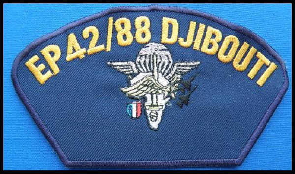 Djibouti : écussons pour casquette D_da_112