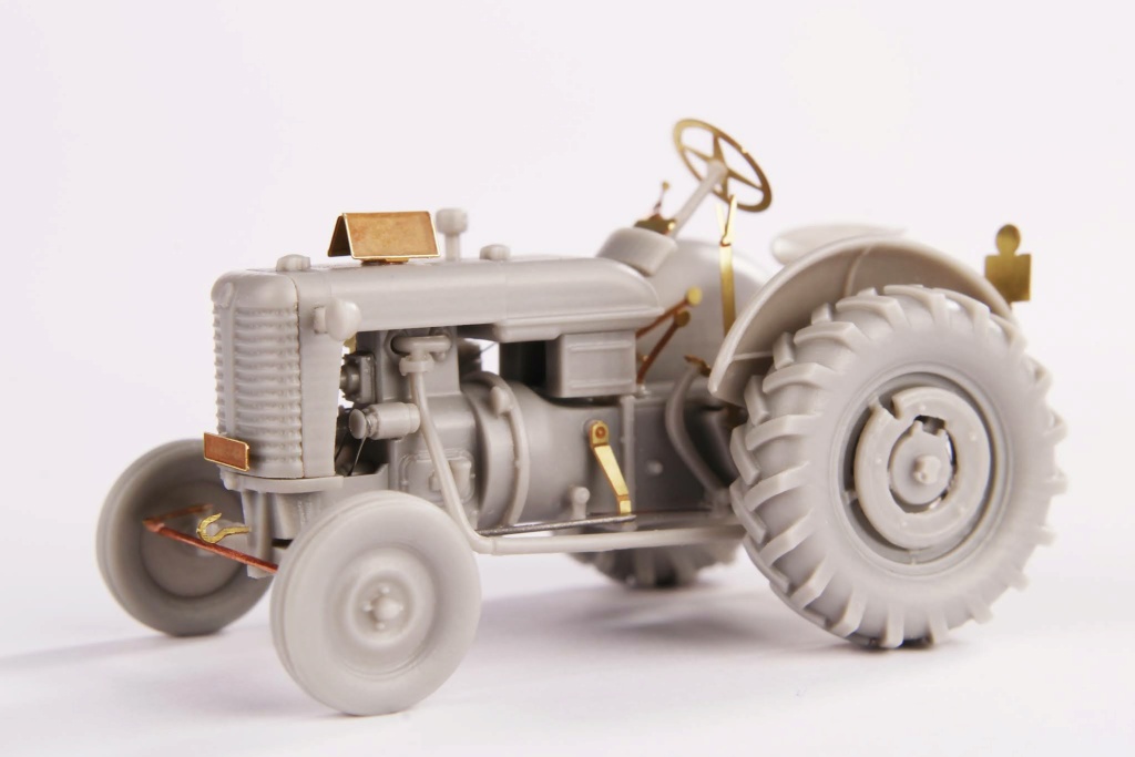 Tracteur pour Mig-21 (CMK 1/72) Img_7911