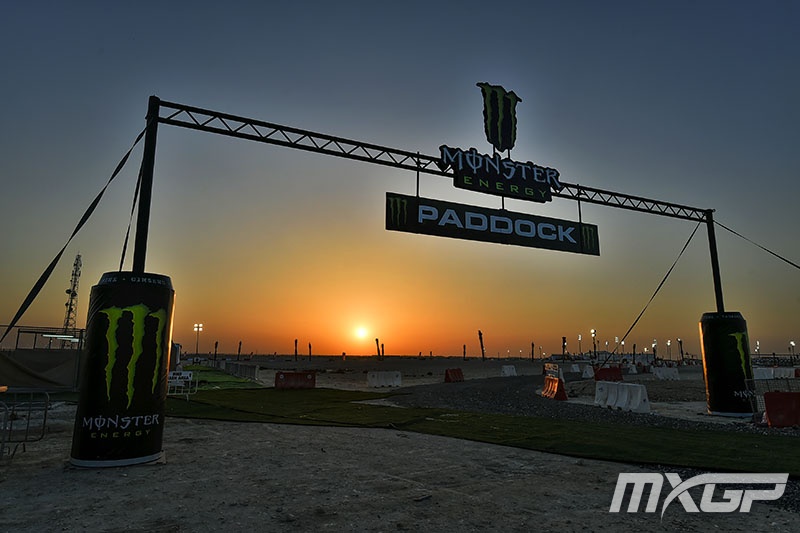 MXGP de Losail (Qatar)- 28 fevrier 2015 ... - Page 5 Paddoc10