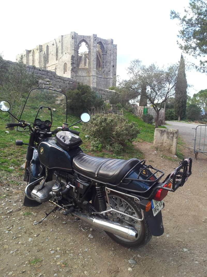 Photos de vous et de votre moto devant ....un château  - Page 8 20150113