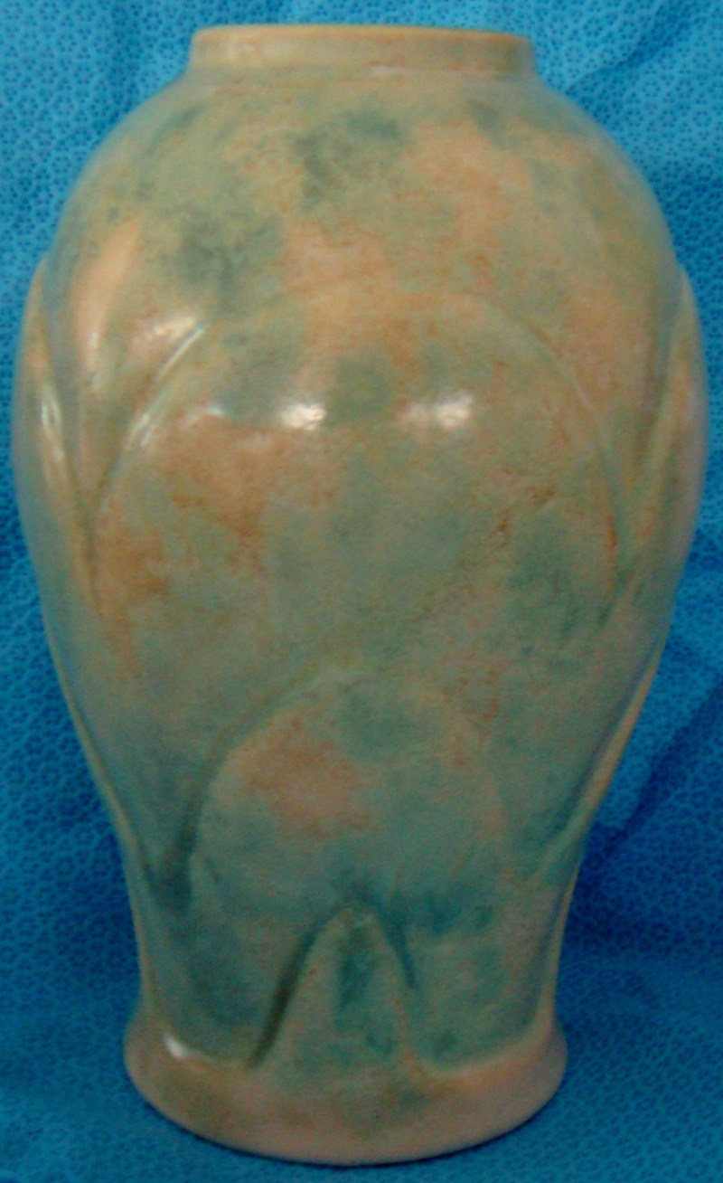 A number 84 fraction marked vase Dsc06411