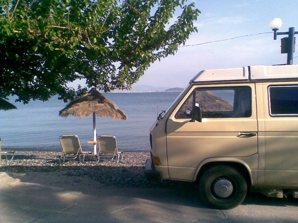 Mon bus quand il ne s'ennuie pas sur son parking morne T3_00014