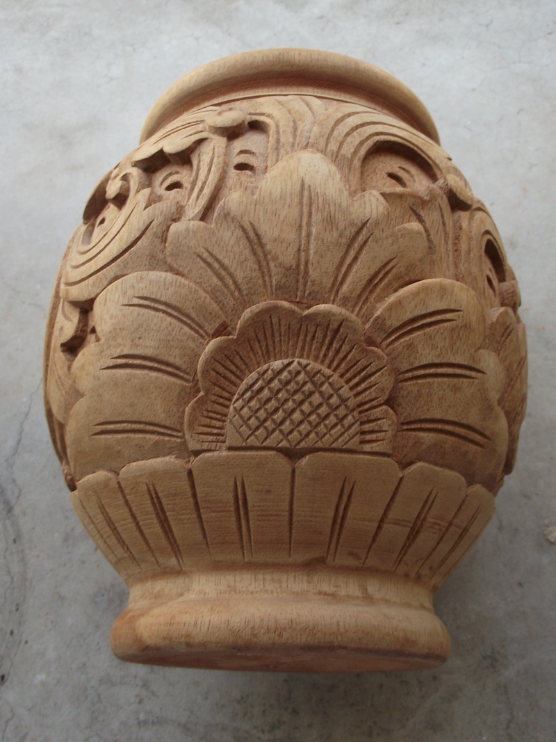 vase sculpté Dscf1746