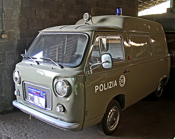 Fiat 850 T Senza-22