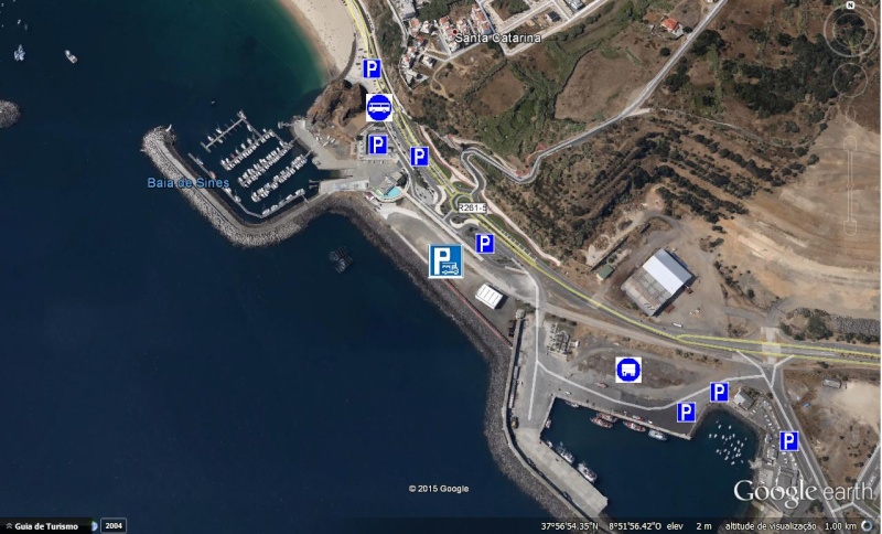 Os parques de estacionamento entre a pontal da praia Vasco da Gama a do terminal portuário de carga general do porto de Sines Parque10