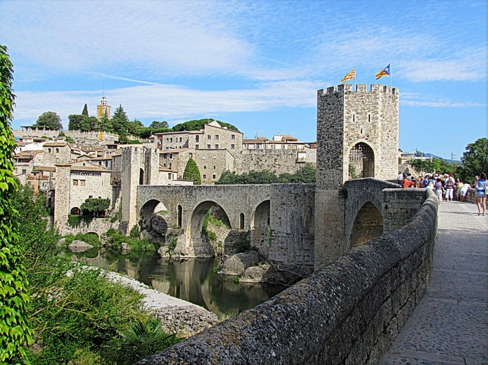 Espagne - Pont fortifié de Bésalu Juin_210