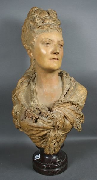 Bustes de Marie Antoinette par Albert Ernest Carrier de Belleuse 43505910