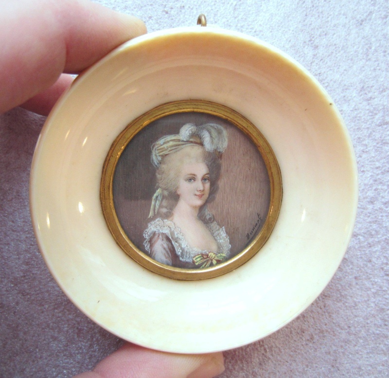 Collection : miniatures de Marie Antoinette et de ses proches - Page 4 _5713