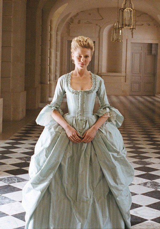 Marie Antoinette avec Kirsten Dunst (Sofia Coppola) - Page 2 Tumblr12