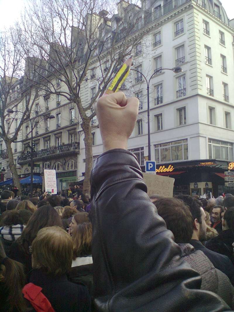 Charlie Hebdo n'est pas mort !!!!!!!!!!! - Page 3 Photo013
