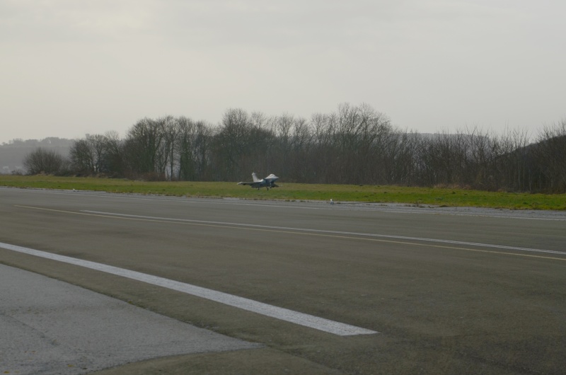 Premier vol du rafale de JP sur l'aérodrome ETM Dsc_3418