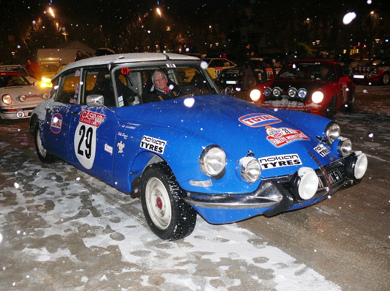 Rallye Monte-Carlo historique 2015 - CH du Puy-en-Velay (1) P1240843