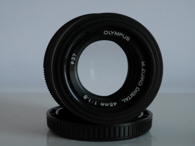 [Vendu] objectif Olympus 45mm f1.8 (noir) P1120516