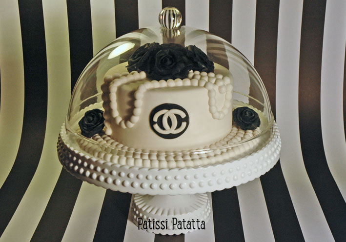 Gâteaux à l'effigie d'entreprises, magasins, logos - Page 2 Chanel10