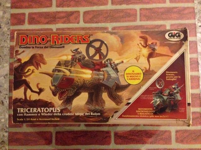 DINO RIDERS TRICERATOPUS MIB GIG - € 150 Tricer12