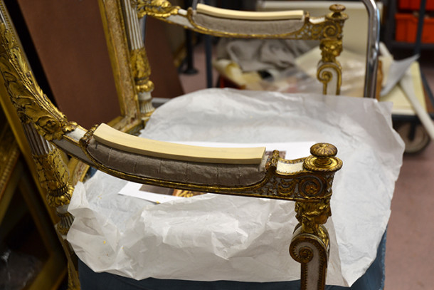Un fauteuil de la Reine Marie-Antoinette restauré grâce à la 3D Ma_cha26