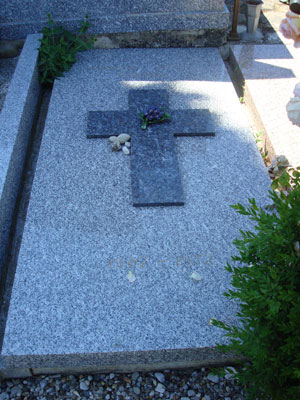 La tombe de Violette 40732710